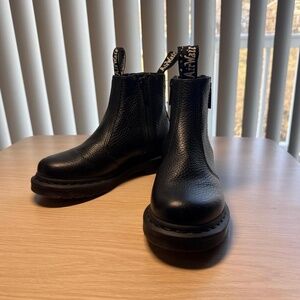 Dr. Marten Chelsea boots